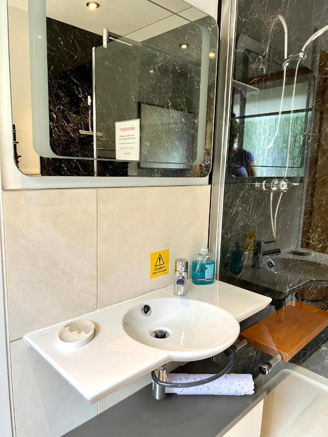 インヴァネスThe Annexe At Cluny Houseアパートメント エクステリア 写真
